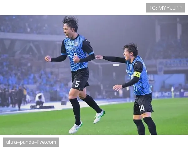 川崎前锋在联赛阶段展现战术磨合进展，近期比赛体现攻防调整节奏变化